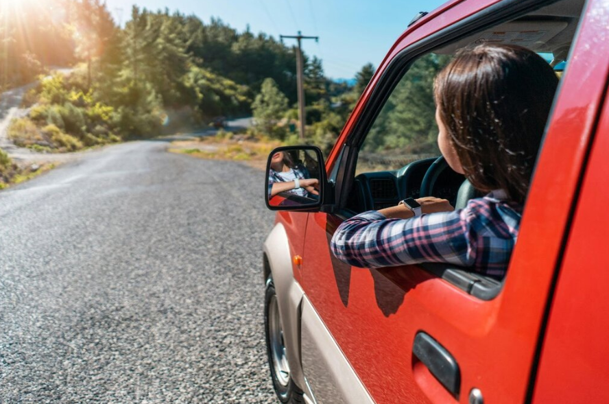 Stay Calm, Stay Sharp: Road Trip Scents That Keep You Cool and Concentrated