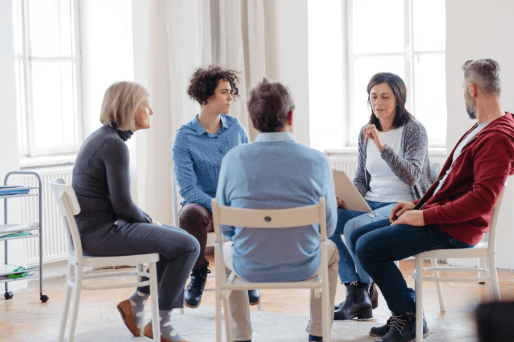 Why Flexible Treatment Through an Intensive Outpatient Program Visalia Supports Lasting Recovery