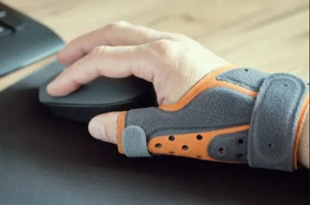 Thumb Wrist Brace Fit and Sizing Guide for Comfort